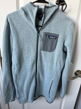 Patagonia Women’s Light Blue Hooded Zip Fleece with Gray Chest Pocket